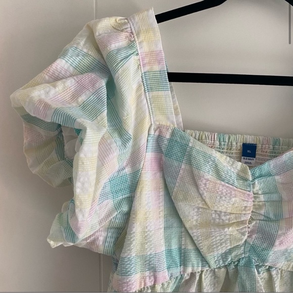 Old Navy Puff Sleeve Crop Top - Picture 2 of 6